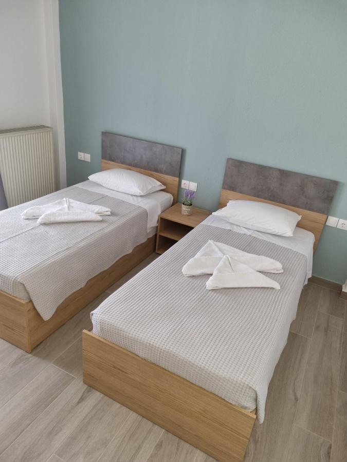 Chriselia Apartment Nea Roda Luaran gambar