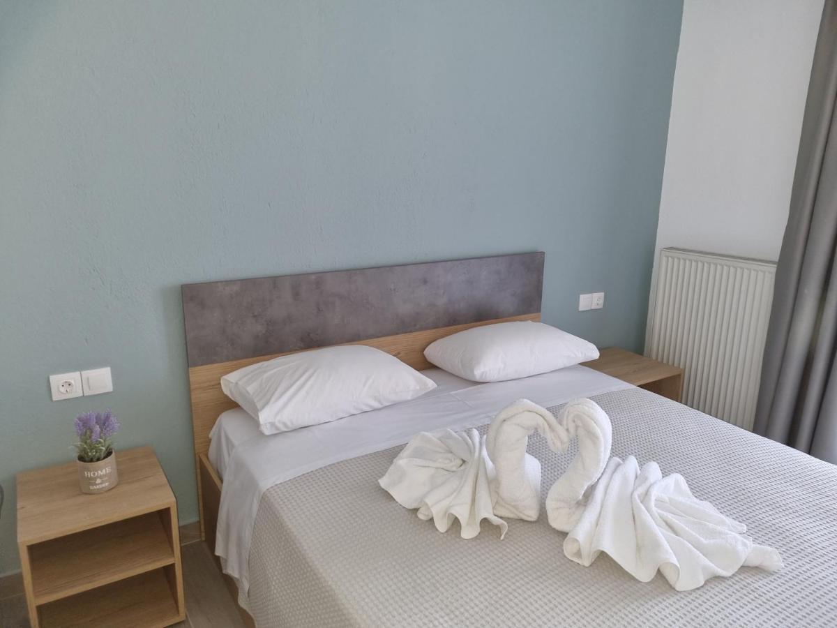 Chriselia Apartment Nea Roda Luaran gambar