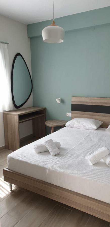 Chriselia Apartment Nea Roda Luaran gambar