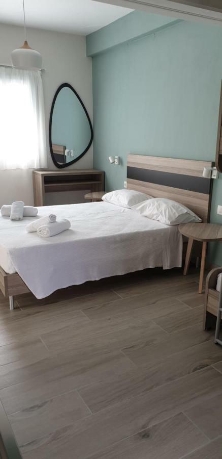 Chriselia Apartment Nea Roda Luaran gambar